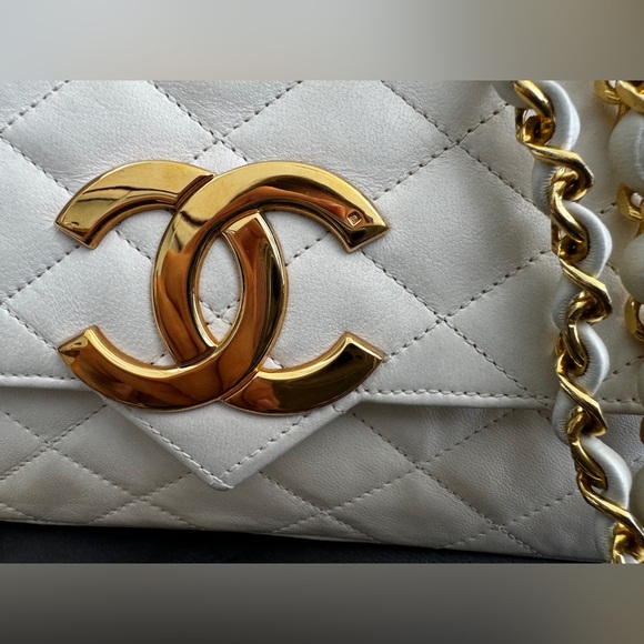 ❗️SALE❗️LOT 1288 24K gold plated chanel vintage mini flap with XL CC - Picture 9 of 14